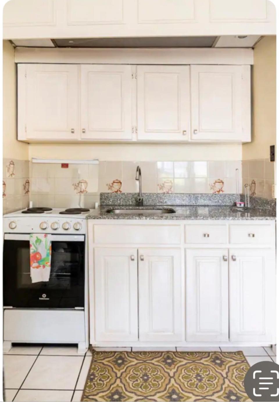 Beryls At Seawind On The Bay , Montego Bay , Jamaica Apartment ภายนอก รูปภาพ