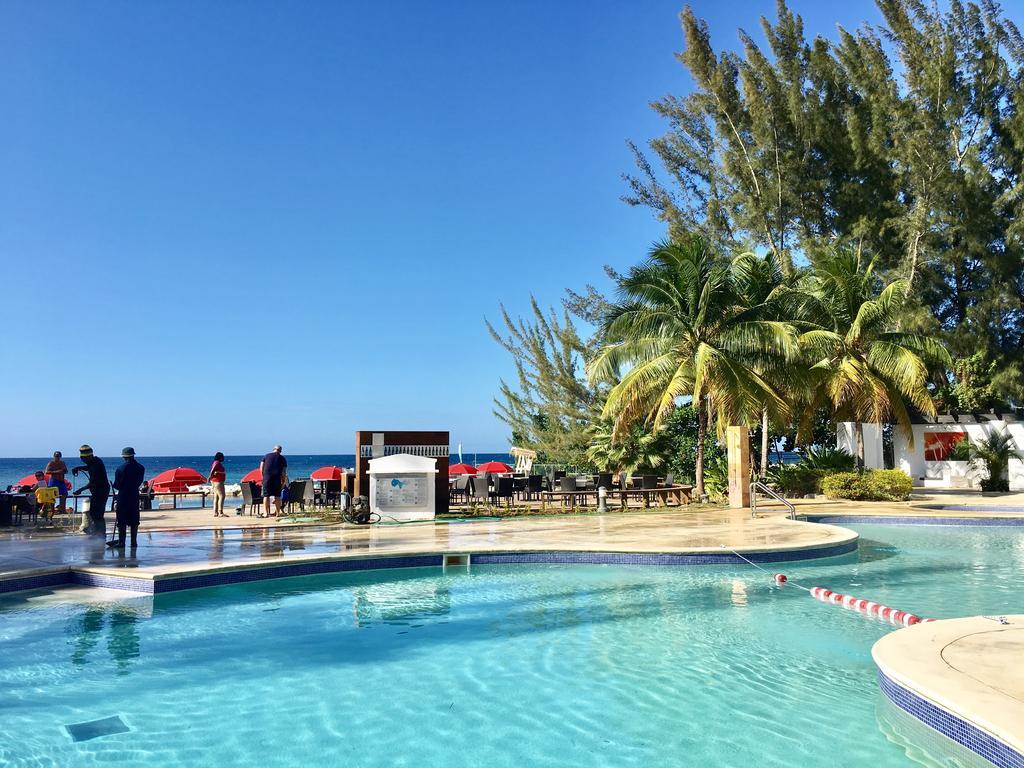 Beryls At Seawind On The Bay , Montego Bay , Jamaica Apartment ภายนอก รูปภาพ